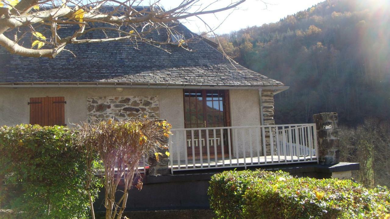 Gîte familial Fouga Bareilles Exterior foto